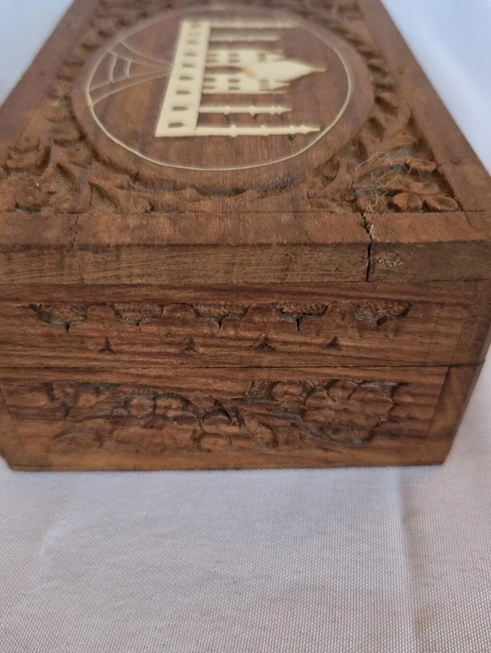 Vintage Hand Carved Wooden Taj Mahal Inlay Trinket Box India